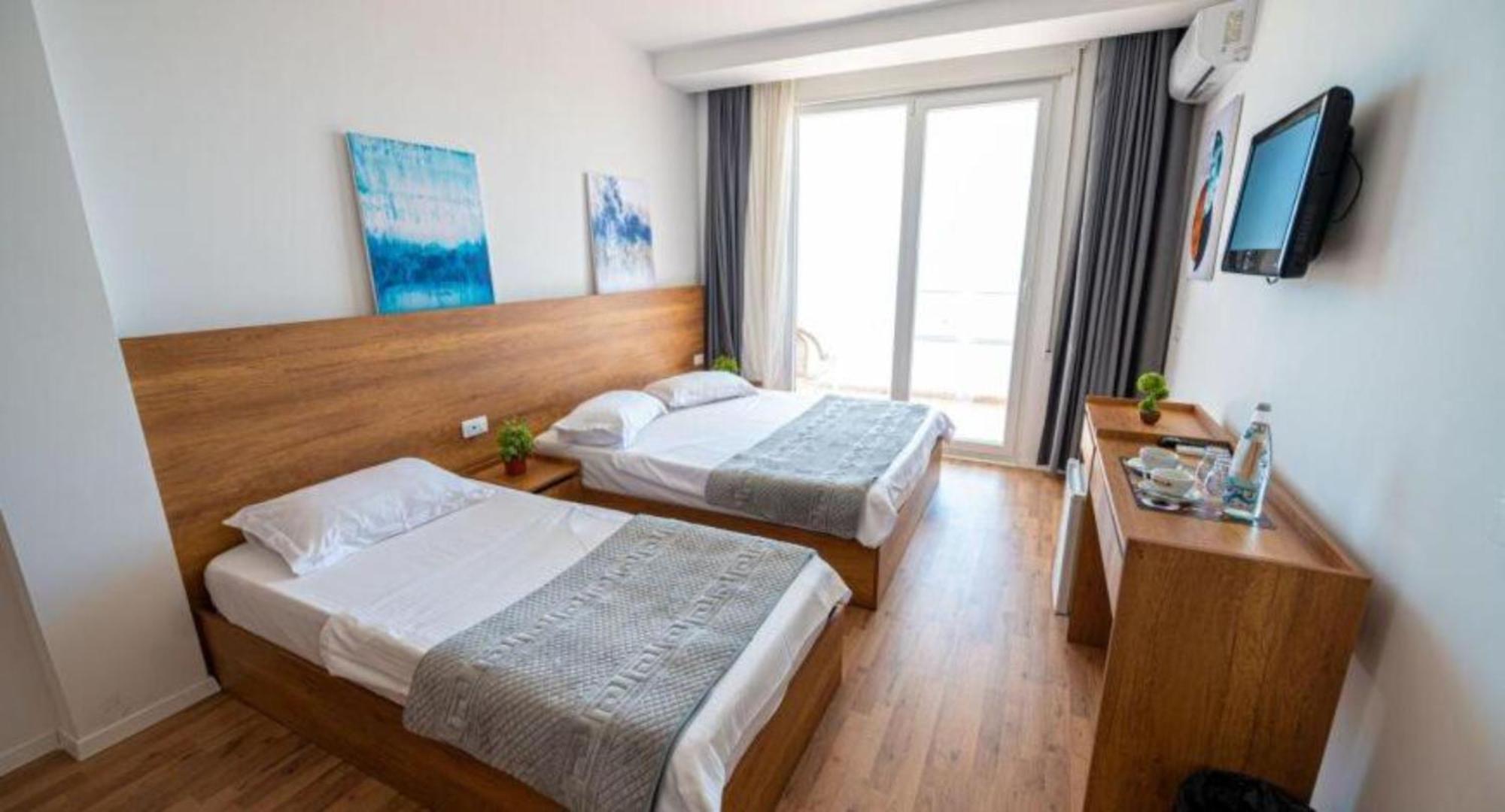 Hotel Besani Durrës Eksteriør bilde