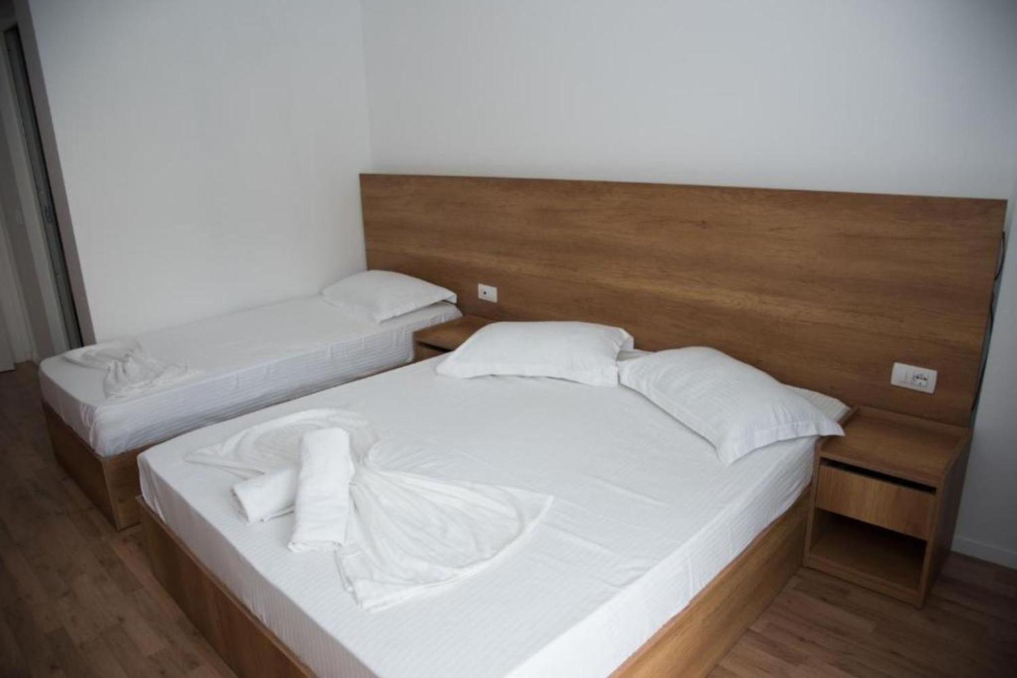 Hotel Besani Durrës Eksteriør bilde